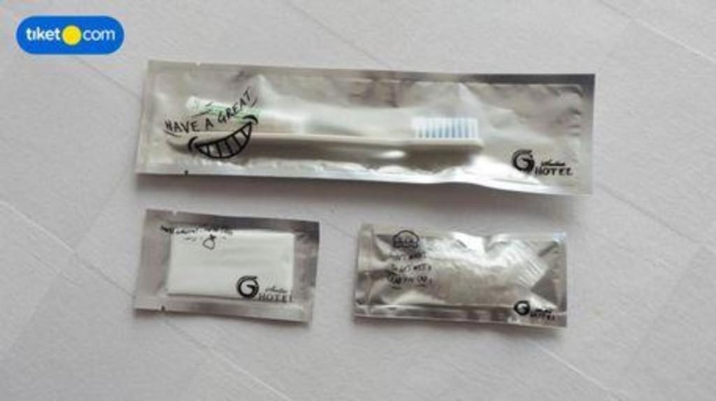 阿米迪亚g套房酒店 泗水 外观 照片